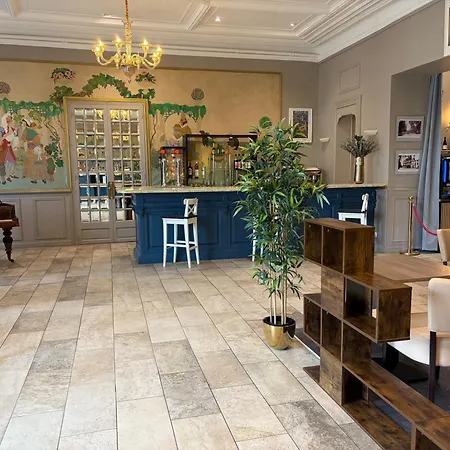 The Originals Boutique, Le Grand Moliere,