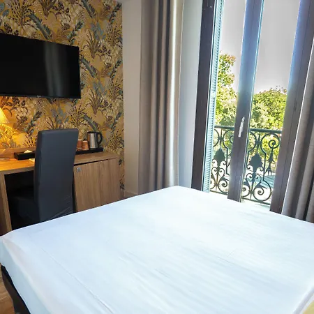 Hotel Le Grand Molière 3*