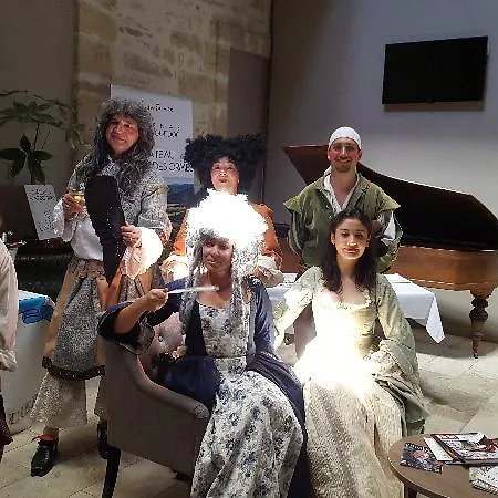Le Grand Moliere Пезенас